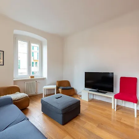 Joivy Family Friendly For 6, Near Royal Palace Museum