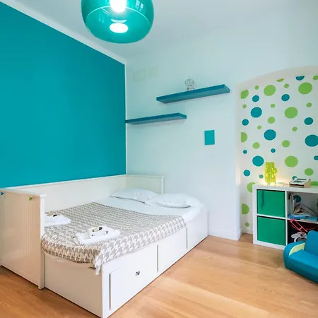 Joivy Family Friendly For 6, Near Royal Palace Museum Apartment