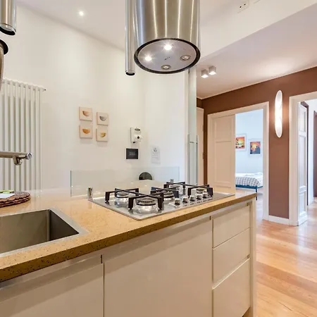 Apartman Joivy Family Friendly For 6, Near Royal Palace Museum Genova