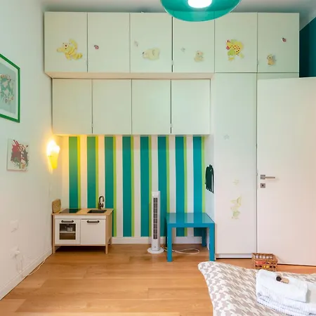 Joivy Family Friendly For 6, Near Royal Palace Museum Genoa