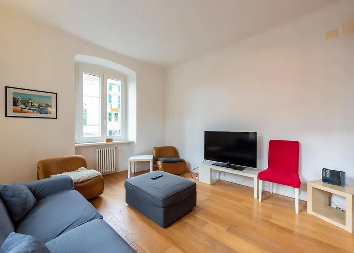 Joivy Family Friendly For 6, Near Royal Palace Museum