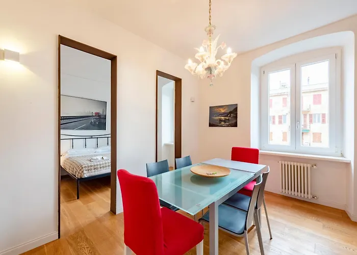 Joivy Family Friendly For 6, Near Royal Palace Museum